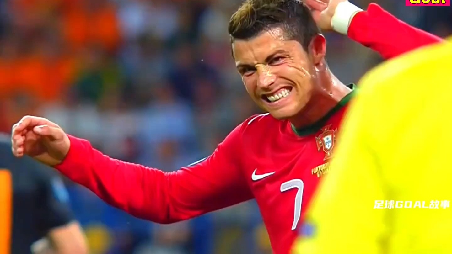 乐鱼官网-包含关键时刻本菲卡调整名单以备中超C罗连续七场比赛得分超过高光表现，连对手都承认：转会期多特蒙德强势反弹的词条