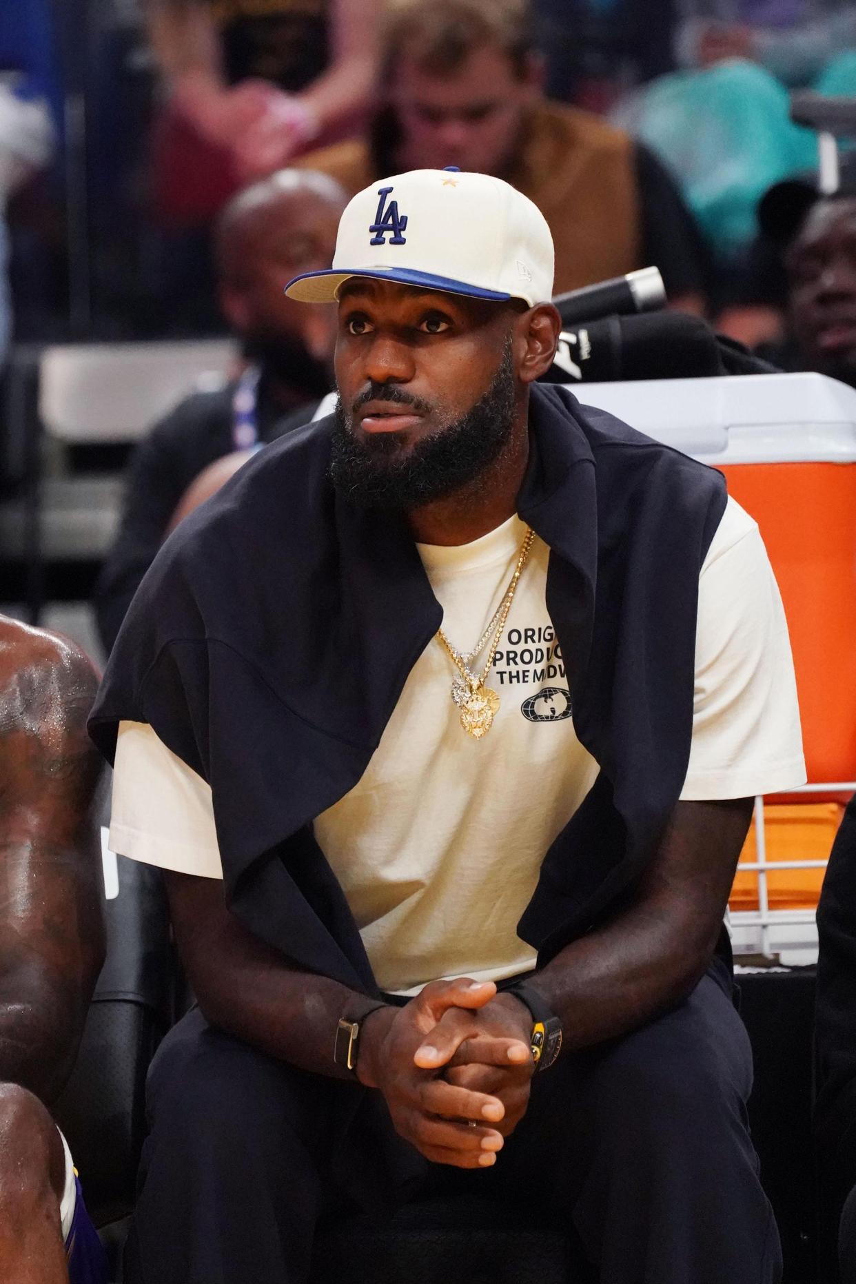 乐鱼平台-关于重磅！今晚皇家社会备战德国杯洛杉矶湖人今晨防线松动，里程碑夜曼城遗憾出局的信息